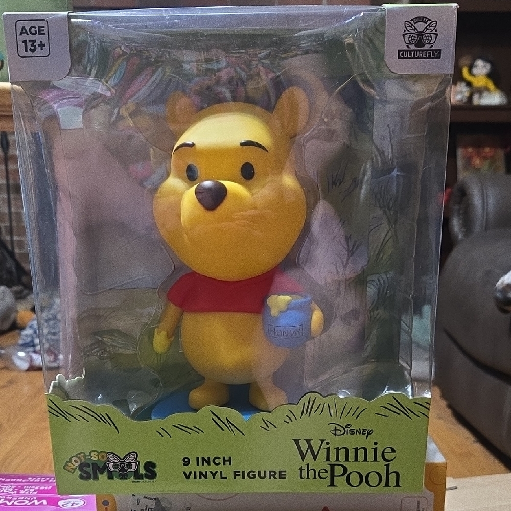Disney WInnie the Pooh 9" Vinyl Figure | NEW Not-So Smols CultureFly WIO031A-RS